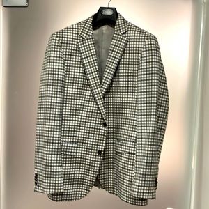 Hogo Boss Blazer. Very good condition. rarely used. Mint. Very special. 40 R.
